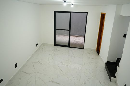 Sala de casa de condomínio para alugar com 2 quartos, 110m² em Vila Matilde, São Paulo