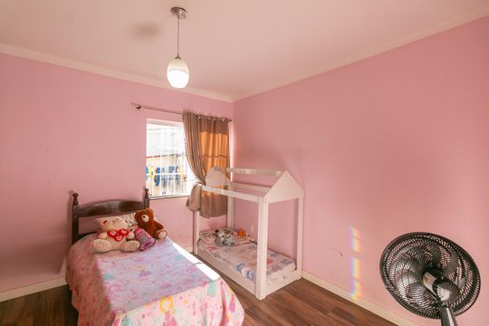 Casa para alugar com 3 quartos, 390m² em Planalto, Belo Horizonte