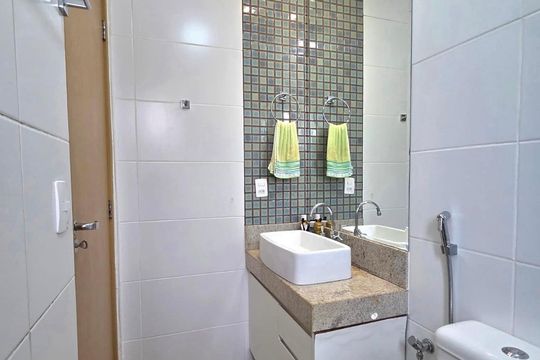 Suíte 1 - Banheiro  de apartamento para alugar com 2 quartos, 159m² em Buritis, Belo Horizonte