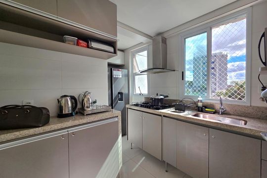 Cozinha  de apartamento para alugar com 2 quartos, 159m² em Buritis, Belo Horizonte