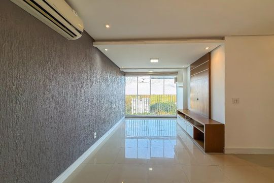 Sala de apartamento para alugar com 3 quartos, 75m² em Cristo Redentor, Porto Alegre