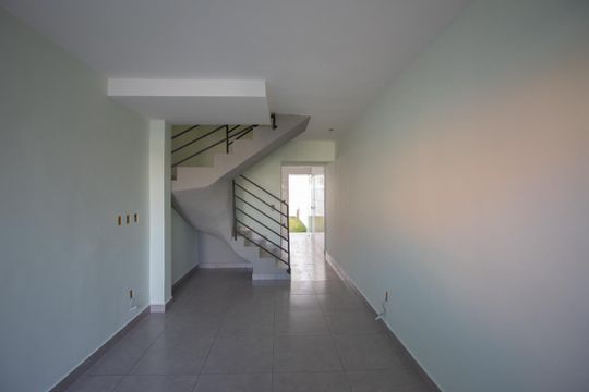 Casa à venda com 2 quartos, 75m² em Jardim Leblon, Belo Horizonte