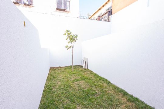 Area de serviço/ Quintal de casa à venda com 2 quartos, 75m² em Jardim Leblon, Belo Horizonte