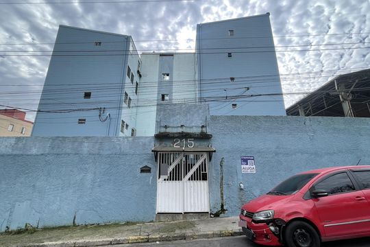 Fachada + Placa de apartamento para alugar com 2 quartos, 42m² em Cidade Tiradentes, São Paulo
