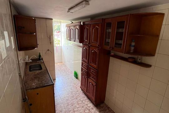 Cozinha de apartamento para alugar com 2 quartos, 60m² em Colubandê, São Gonçalo