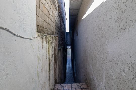 Corredor de casa à venda com 3 quartos, 345m² em Vila Sao Jose (guaianazes), São Paulo