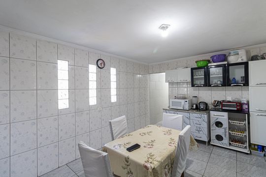 Casa 1 - Cozinha de casa à venda com 3 quartos, 345m² em Vila Sao Jose (guaianazes), São Paulo