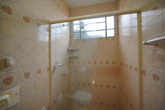 Banheiro da Suíte 2 de casa para alugar com 4 quartos, 495m² em Centro, Florianópolis