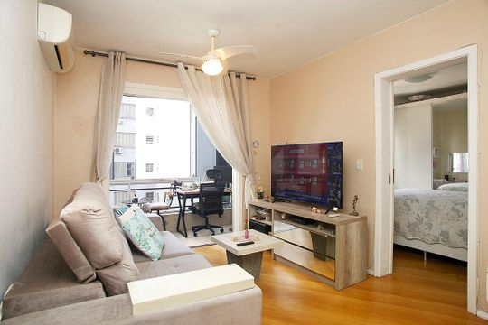 Apartamento à venda com 1 quarto, 46m² em Centro Histórico, Porto Alegre