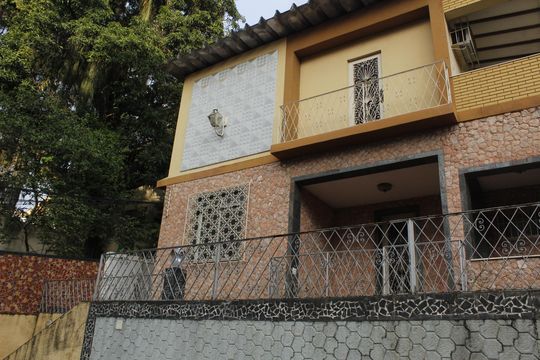 Fachada de casa para alugar com 7 quartos, 560m² em Pechincha, Rio de Janeiro