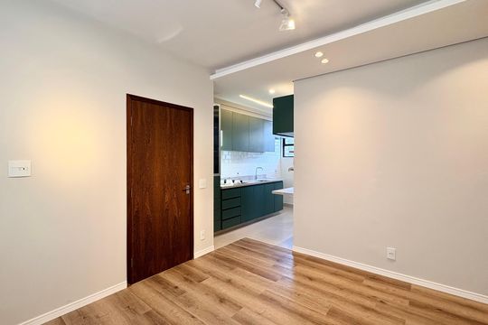 Sala  de apartamento à venda com 3 quartos, 74m² em Lourdes, Belo Horizonte