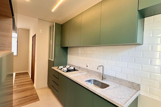 Cozinha de apartamento à venda com 3 quartos, 74m² em Lourdes, Belo Horizonte
