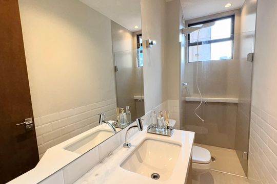 Banheiro da Suíte de apartamento à venda com 3 quartos, 74m² em Lourdes, Belo Horizonte