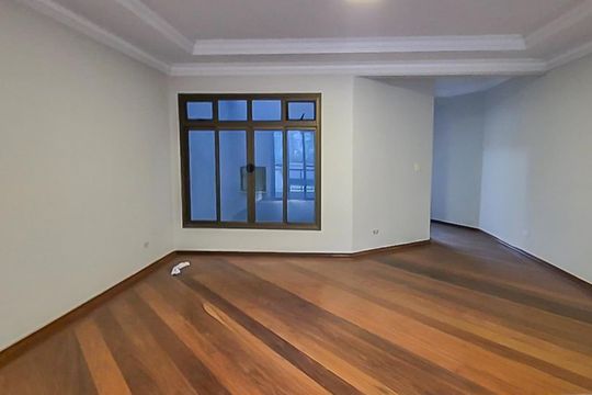 Sala de casa para alugar com 4 quartos, 222m² em Jardim do Mar, São Bernardo do Campo