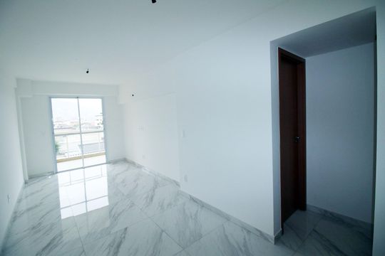 Sala de apartamento à venda com 2 quartos, 73m² em Vila Kosmos, Rio de Janeiro