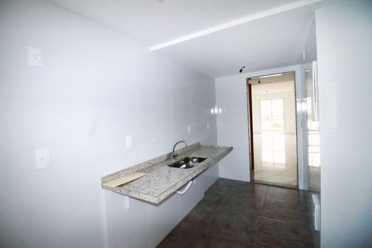 Cozinha de apartamento à venda com 2 quartos, 73m² em Vila Kosmos, Rio de Janeiro