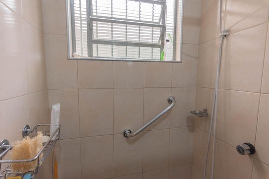 Banheiro de casa à venda com 3 quartos, 280m² em Jardim do Lago, Campinas