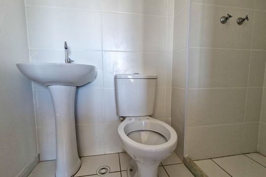 Banheiro de apartamento para alugar com 2 quartos, 37m² em Vila Gea, São Paulo
