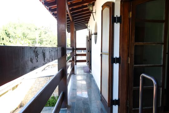 Varanda do quarto de casa para alugar com 3 quartos, 252m² em Jardim Londrina, São Paulo