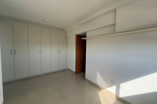 Suíte 1 de apartamento à venda com 2 quartos, 66m² em Setor Pedro Ludovico, Goiânia