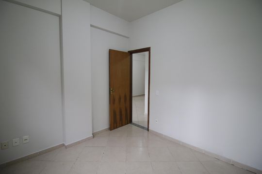 Apartamento à venda com 2 quartos, 70m² em Taquara, Rio de Janeiro