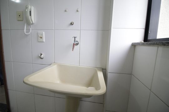 Área de Serviço de apartamento à venda com 2 quartos, 70m² em Taquara, Rio de Janeiro