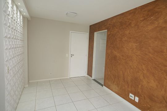 Sala de apartamento à venda com 2 quartos, 54m² em Campo Grande, Rio de Janeiro