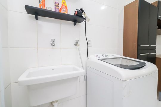 Área de Serviço de apartamento para alugar com 2 quartos, 53m² em Jardim do Divino, São Paulo