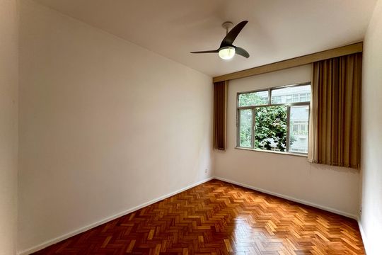 Apartamento à venda com 2 quartos, 77m² em Flamengo, Rio de Janeiro