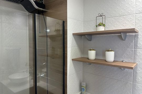 Banheiro de apartamento à venda com 2 quartos, 39m² em Santo Amaro, São Paulo