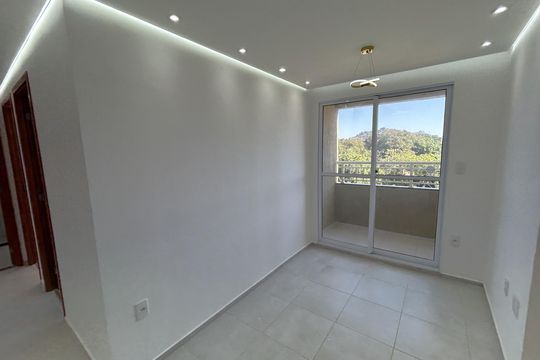 Sala de apartamento para alugar com 2 quartos, 45m² em Inhaúma, Rio de Janeiro