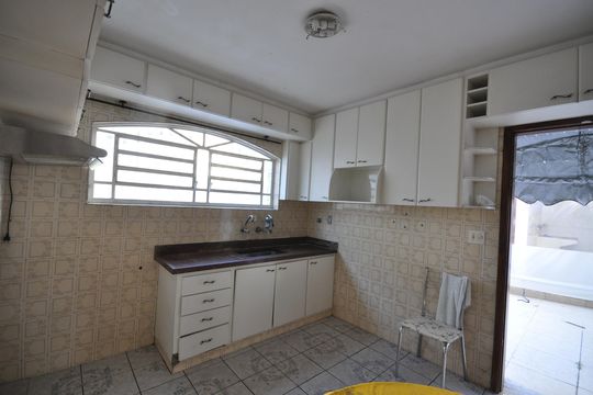 Cozinha de casa para alugar com 3 quartos, 172m² em Vila Maria Alta, São Paulo