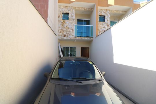 Garagem de casa à venda com 2 quartos, 75m² em Vila Antonieta, São Paulo