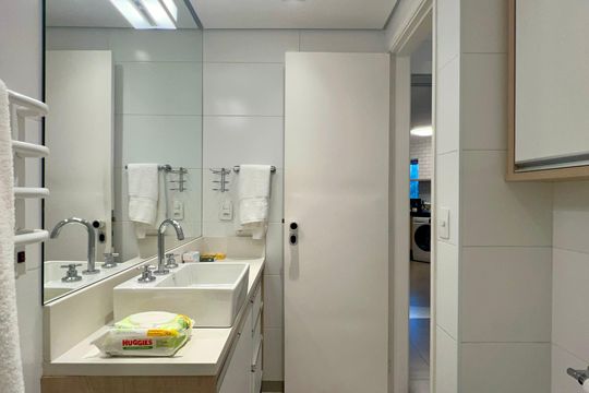 Banheiro da Suíte de apartamento à venda com 1 quarto, 42m² em Cerqueira César, São Paulo