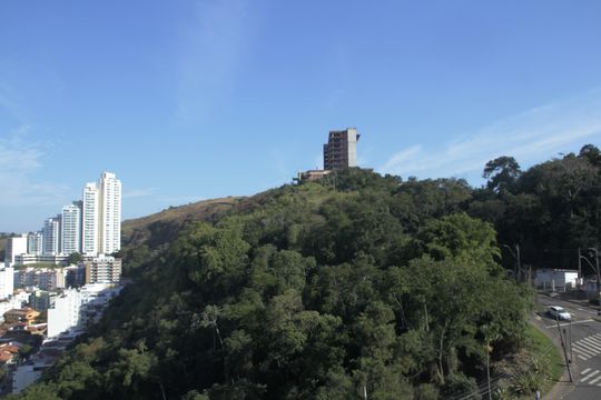 Vista da Sala de kitnet/studio para alugar com 1 quarto, 24m² em Dom Bosco, Juiz de Fora