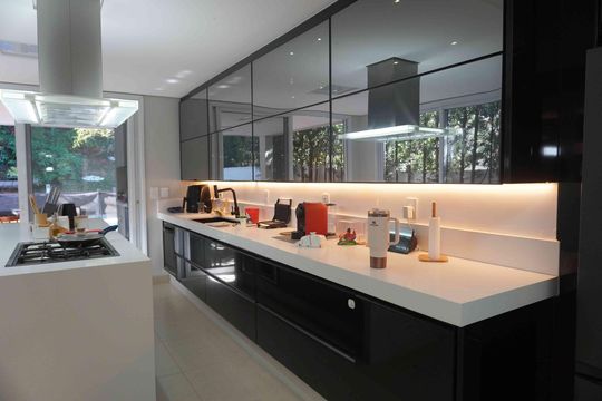 Cozinha de casa de condomínio à venda com 4 quartos, 390m² em Residencial Seis (alphaville), Santana de Parnaíba
