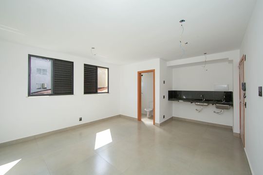 SALA/QUARTO de kitnet/studio à venda com 1 quarto, 27m² em Serra, Belo Horizonte