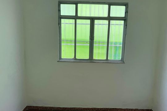 Quarto 2 de casa para alugar com 2 quartos, 200m² em Realengo, Rio de Janeiro