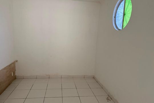 Quarto de casa para alugar com 2 quartos, 200m² em Realengo, Rio de Janeiro
