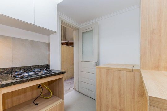 Cozinha de apartamento para alugar com 1 quarto, 35m² em Centro Histórico, Porto Alegre