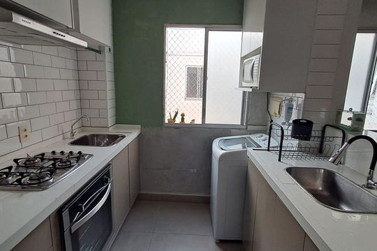 Cozinha de apartamento à venda com 2 quartos, 43m² em Parque das Cachoeiras, Campinas