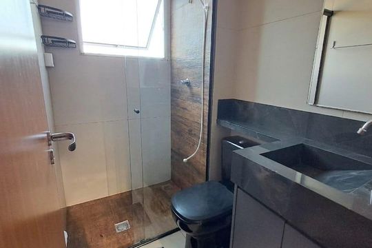 Banheiro de apartamento à venda com 2 quartos, 43m² em Parque das Cachoeiras, Campinas