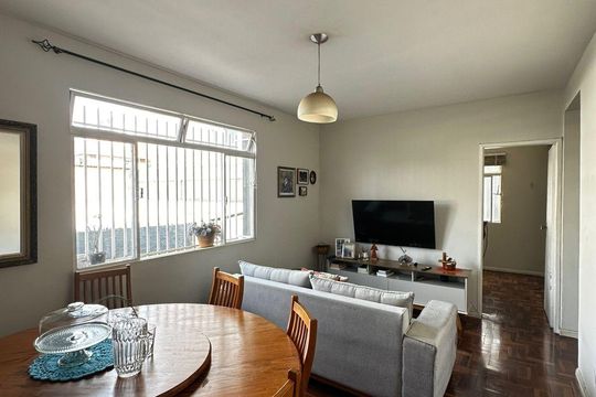 Sala de apartamento à venda com 2 quartos, 58m² em Padre Eustáquio, Belo Horizonte