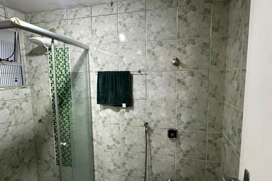 Banheiro de apartamento à venda com 2 quartos, 58m² em Padre Eustáquio, Belo Horizonte