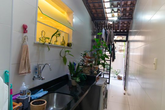 Cozinha e Área de Serviço de casa de condomínio à venda com 3 quartos, 120m² em Icaraí, Niterói