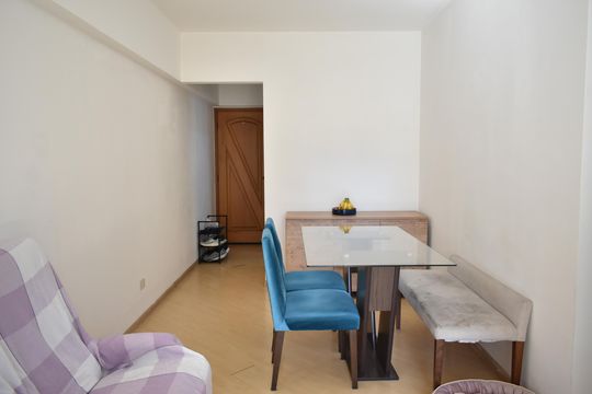 Sala de apartamento à venda com 2 quartos, 60m² em Parque Imperial, São Paulo