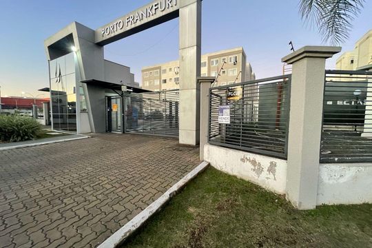 Placa instalada em 23/06/2026 com o código VZOE - 22 de apartamento à venda com 2 quartos, 40m² em Santos Dumont, São Leopoldo