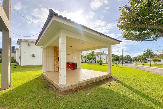 Área comum - Churrasqueira de apartamento para alugar com 1 quarto, 60m² em Canasvieiras, Florianópolis