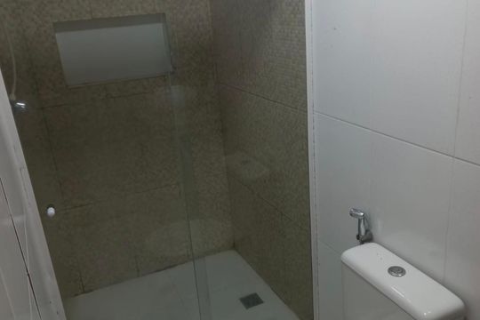 Banheiro de casa para alugar com 2 quartos, 50m² em Jardim Paraíso, Nova Iguaçu