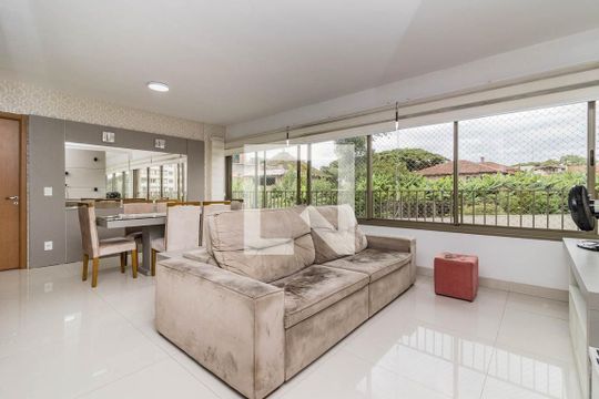 Apartamento à venda com 3 quartos, 104m² em Cavalhada, Porto Alegre